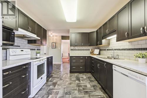 384 Centre Street N, Brampton, ON 