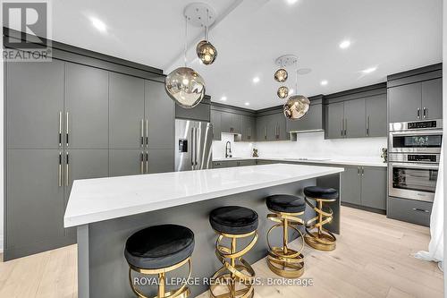 4344 Dallas Court, Mississauga, ON - Indoor Photo Showing Kitchen With Upgraded Kitchen
