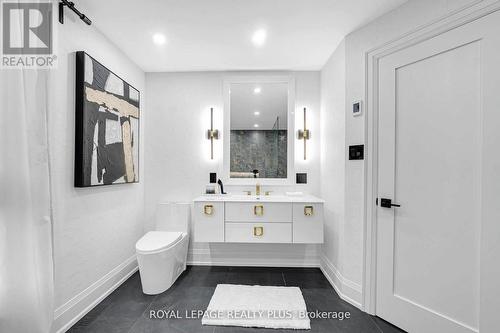 4344 Dallas Court, Mississauga, ON - Indoor Photo Showing Bathroom