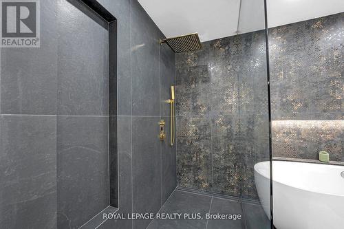 4344 Dallas Court, Mississauga, ON - Indoor Photo Showing Bathroom