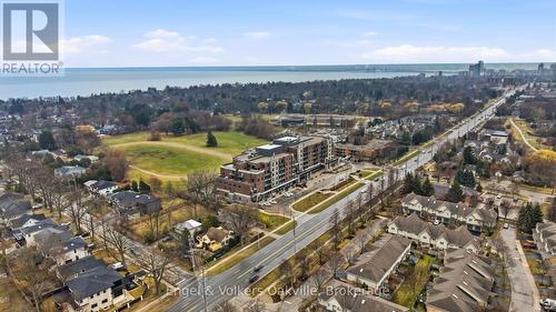 101 - 3290 New Street, Burlington (Roseland), ON 