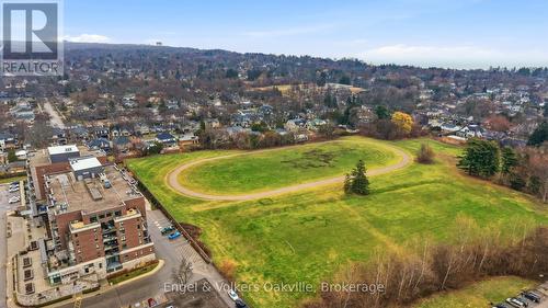 101 - 3290 New Street, Burlington (Roseland), ON 
