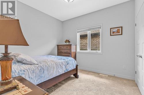 16 Gaiser Road, Welland, ON - Indoor Photo Showing Bedroom