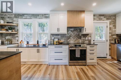 2263 Fraser Avenue, Windsor, ON - Indoor