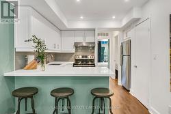 227 - 415 JARVIS STREET Toronto, ON M4Y 2G8