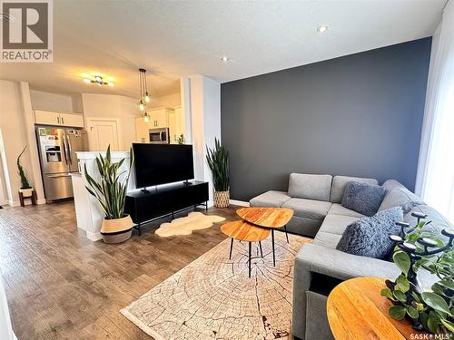 7937 Flax Avenue, Regina, SK - Indoor Photo Showing Living Room