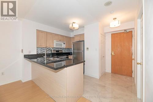 212 - 195 Merton Street, Toronto, ON - Indoor Photo Showing Kitchen With Double Sink