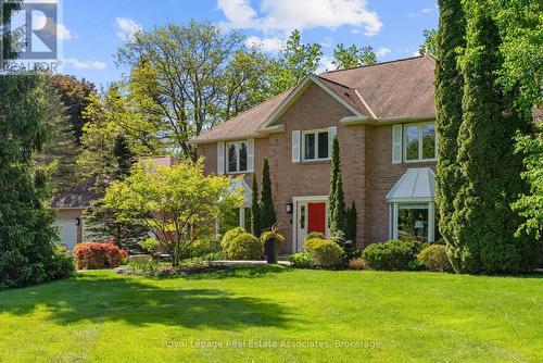 4 WOLF CRESCENT  Caledon, ON L7E 0A7