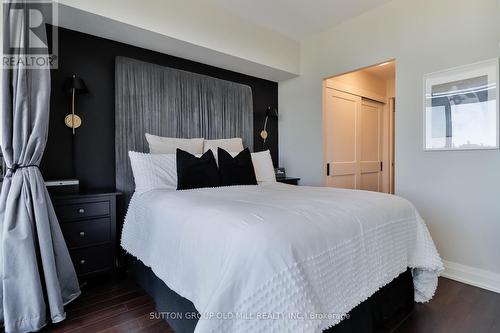 602 - 103 The Queensway, Toronto, ON - Indoor Photo Showing Bedroom