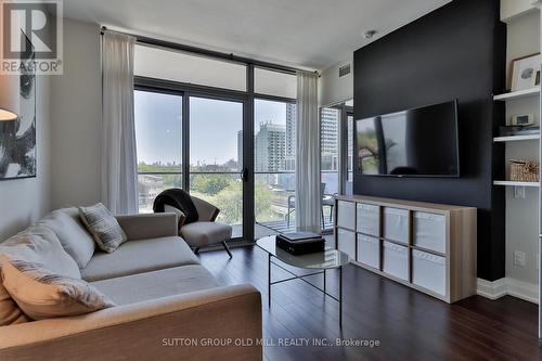 602 - 103 The Queensway, Toronto, ON - Indoor Photo Showing Living Room
