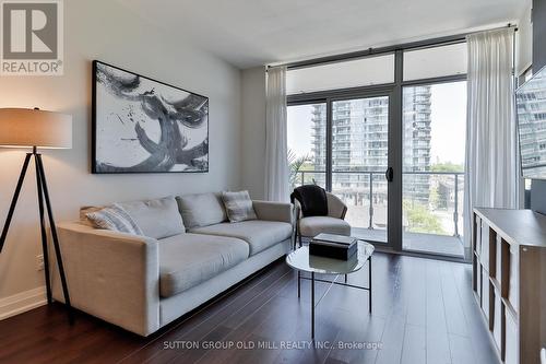 602 - 103 The Queensway, Toronto, ON - Indoor Photo Showing Living Room