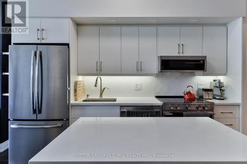 602 - 103 The Queensway, Toronto, ON - Indoor Photo Showing Kitchen With Stainless Steel Kitchen With Upgraded Kitchen