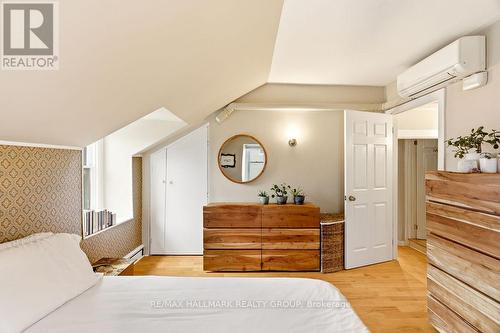 176 King Edward Avenue, Ottawa, ON - Indoor Photo Showing Bedroom