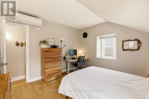 176 King Edward Avenue, Ottawa, ON - Indoor Photo Showing Bedroom