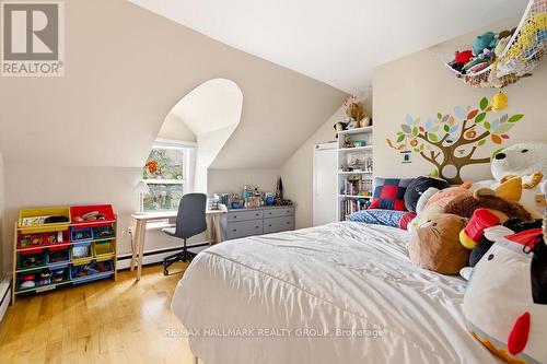 176 King Edward Avenue, Ottawa, ON - Indoor Photo Showing Bedroom