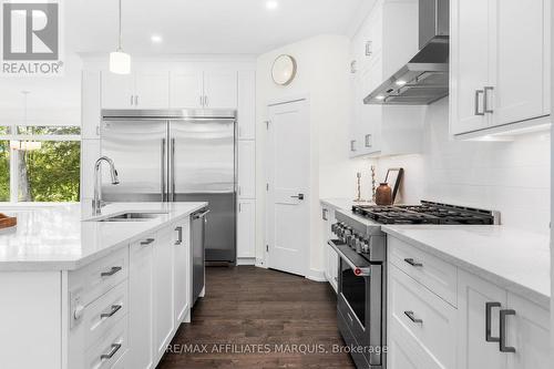 147 Golf Club Road, Rideau Lakes, ON - Indoor Photo Showing Kitchen With Upgraded Kitchen