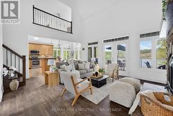 Great Room 18' Ceilings - 