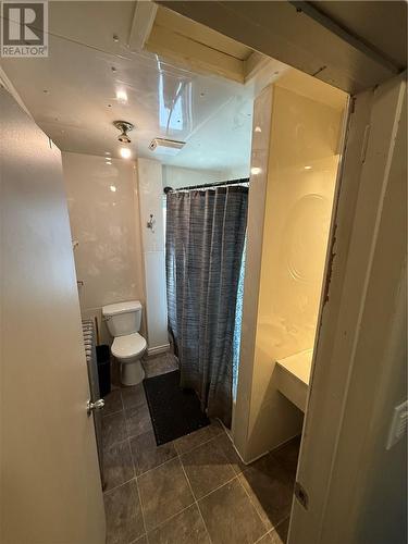 1 Whittaker, Sudbury, ON - Indoor Photo Showing Bathroom