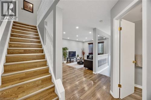 34 Phair Crescent, London, ON - Indoor Photo Showing Other Room