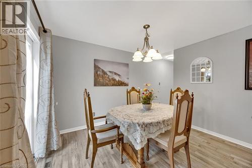 34 Phair Crescent, London, ON - Indoor Photo Showing Dining Room