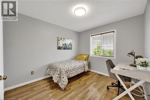 34 Phair Crescent, London, ON - Indoor Photo Showing Bedroom