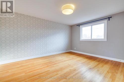 1213 Emperor Avenue, Ottawa, ON - Indoor Photo Showing Other Room