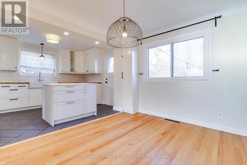 1213 Emperor Avenue, Ottawa, ON - Indoor Photo Showing Kitchen