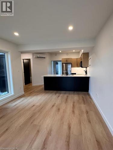 431 Krug Street, Kitchener, ON - Indoor