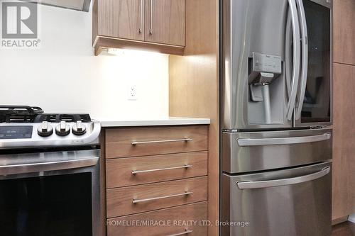 63 Ian Ormston Drive, Kitchener, ON - Indoor Photo Showing Kitchen