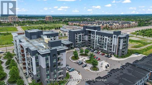 121 - 102 GROVEWOOD COMMON  Oakville, ON L6H 0X2
