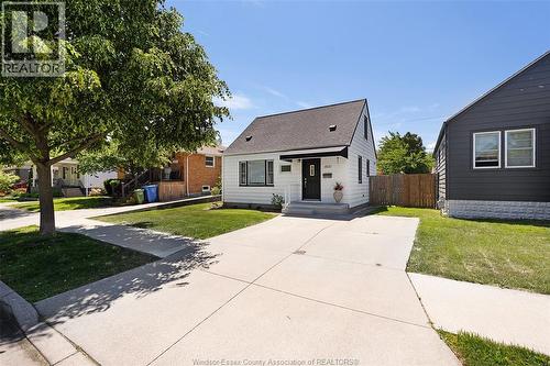 1071 Fairview BOULEVARD  Windsor, ON N8S 3E6