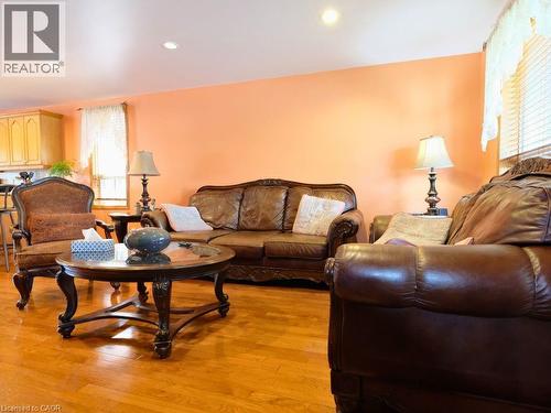 42 Dalhousie Avenue, Hamilton, ON - Indoor Photo Showing Other Room