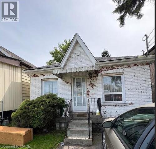 154 CAMPBELL Avenue  Hamilton, ON L8H 2E9