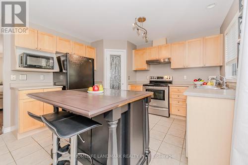 7 Whitehall Lane, Cambridge, ON 