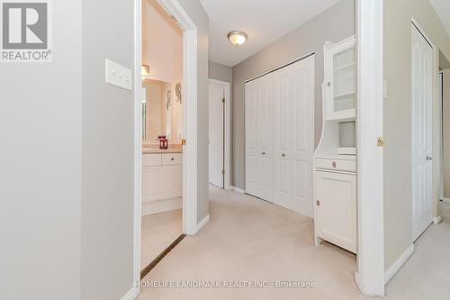 7 Whitehall Lane, Cambridge, ON 