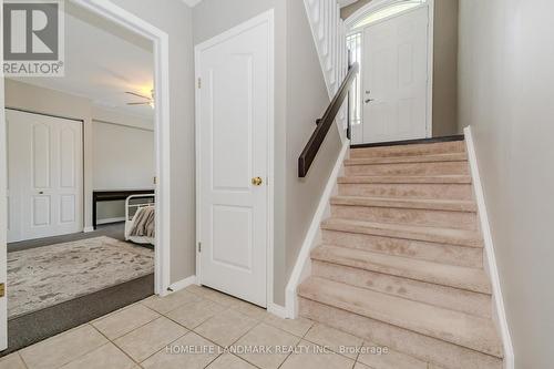 7 Whitehall Lane, Cambridge, ON 