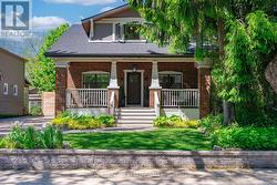 148 SCARBORO CRESCENT  Toronto, ON M1M 2J4