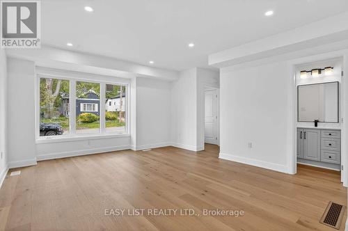 665 Piccadilly Street, London East, ON 