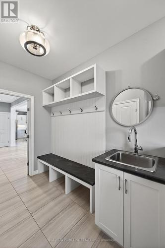 custom cabintry in mud rm - 1935 Canvas Way, London North (North B), ON 