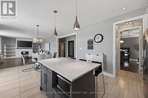 OPEN CONCEPT KITCHEN FAMILY ROOM - 1935 Canvas Way, London North (North B), ON 