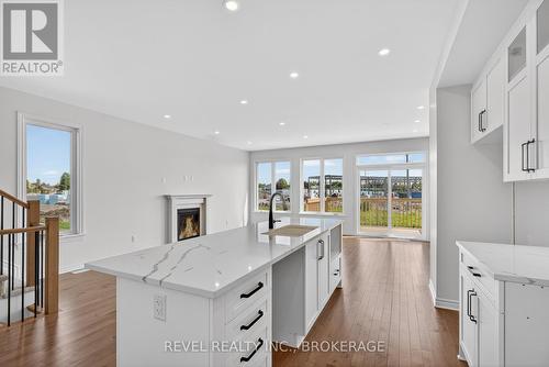 1415 Demers Avenue, Kingston (East Gardiners Rd), ON - Indoor Photo Showing Kitchen With Upgraded Kitchen