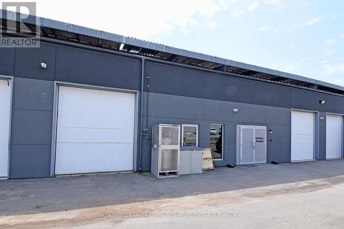 6 - 95 Hempstead Drive, Hamilton, ON 