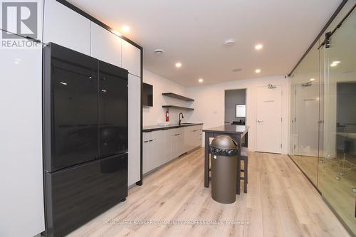 6 - 95 Hempstead Drive, Hamilton, ON 