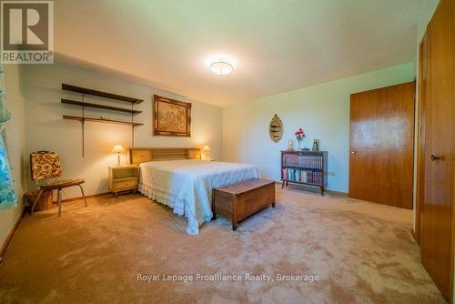 17100 Highway 41, Addington Highlands (Addington Highlands), ON - Indoor Photo Showing Bedroom