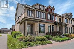 462 CODDS ROAD  Ottawa, ON K1K 3X3