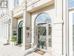104 WILSON STREET Oakville (Co Central), ON L6K 1E1