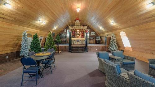 317 Pth 52 Highway W, Steinbach, MB - Indoor