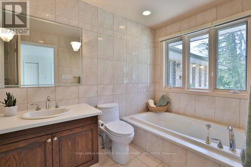 1066 Stockwell Avenue, Mississauga, ON 