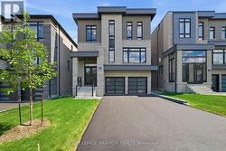 19 DONSGROVE COURT  Vaughan, ON L4J 9A1
