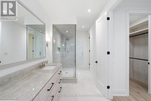 Upper Level - Primary Ensuite - 19 Donsgrove Court, Vaughan, ON - Indoor Photo Showing Other Room
